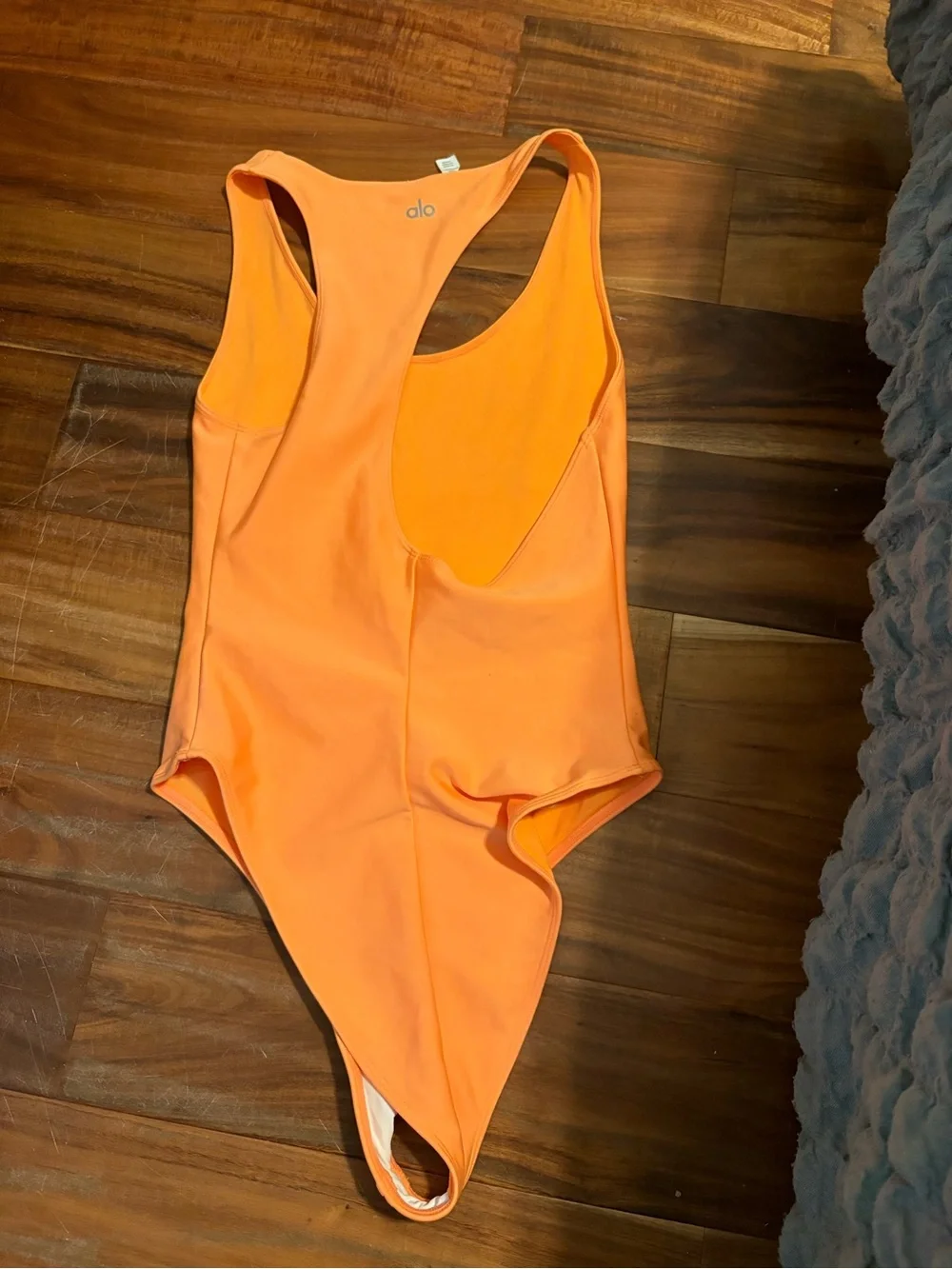 NWT Alo Yoga Orange Racerback One Piece Swimsuit Size Medium (975)